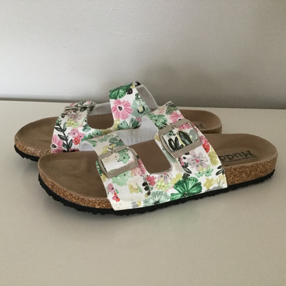 mudd floral sandals